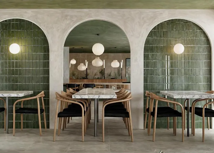 Meral Units מלון